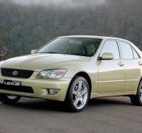 Lexus IS I Седан