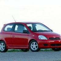 Toyota Echo 1999 2005 Хэтчбек 3 дв.